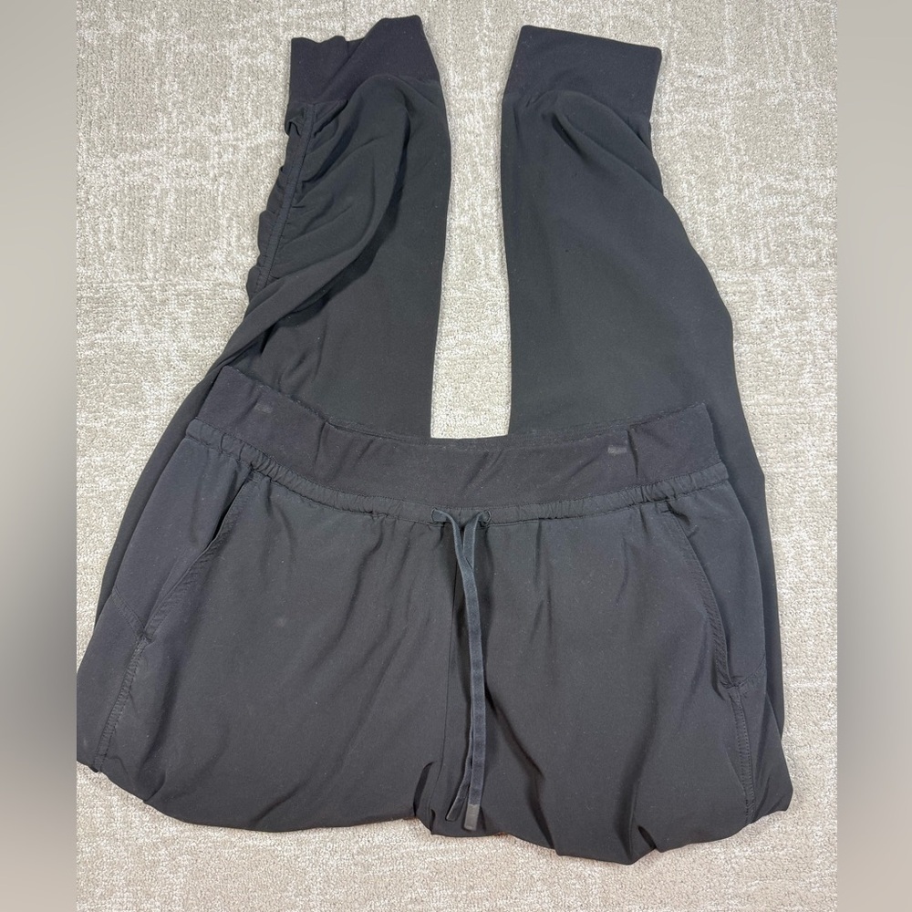 Athleta Black Pull On Waist Tie Jogger Pant Size 12